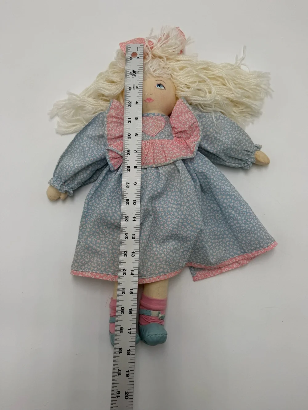 Vintage Dolls By Pauline Blonde Cloth Rag Doll Blue Pink Floral Dress 18 Inch